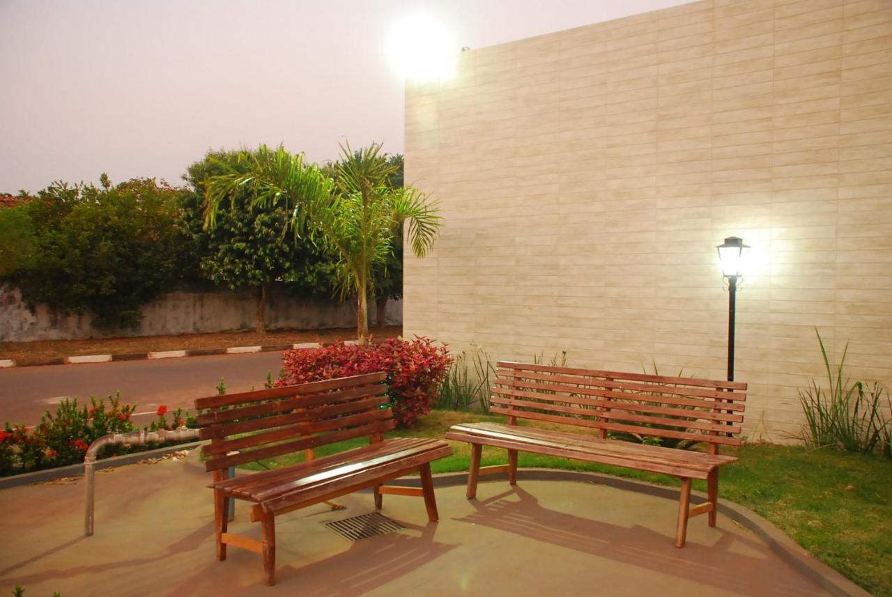 Poconé Hotel E Pousada Chalana المظهر الخارجي الصورة